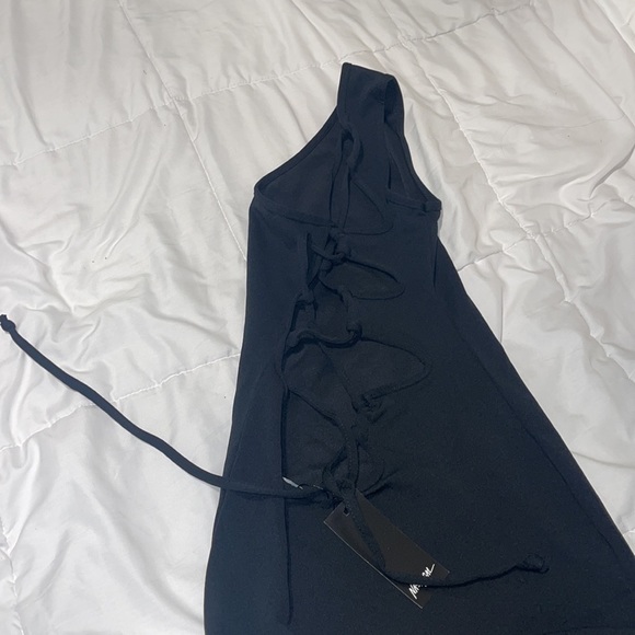 CROSS BACK SIDE SPLIT MIDI DRESS - Picture 2 of 2
